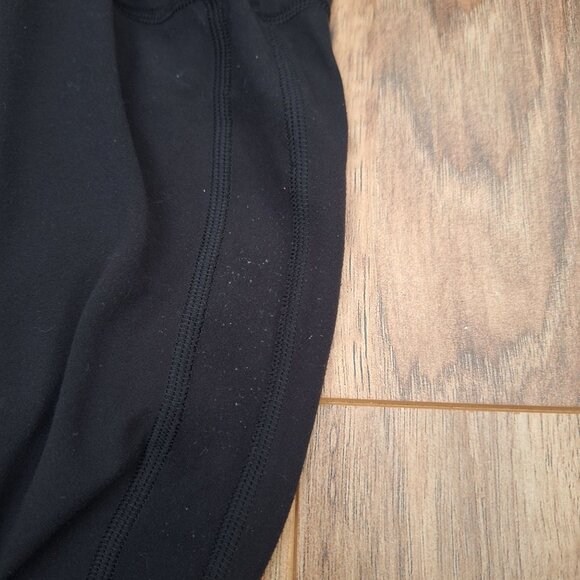 Lululemon Black Capri Leggings size 20 - Picture 4 of 4